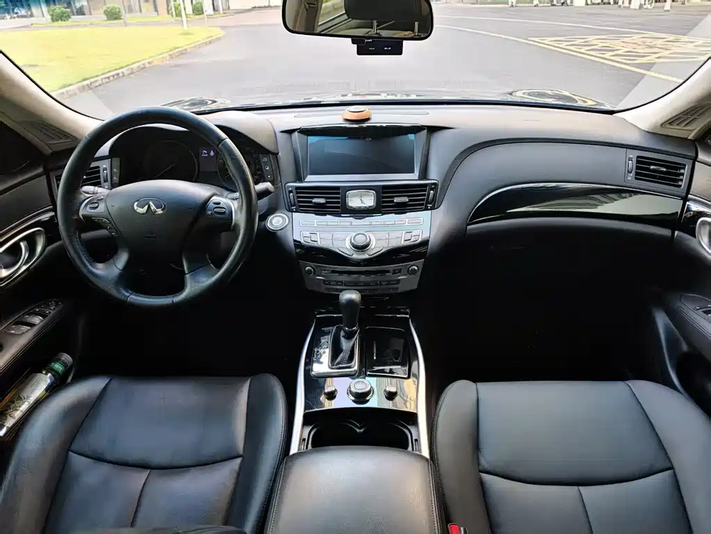 Infiniti Q70 — миниатюра 15