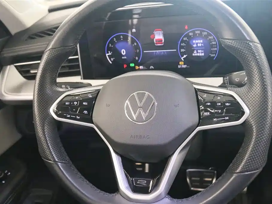 Volkswagen Tavendor 2023 380TSI R-Line