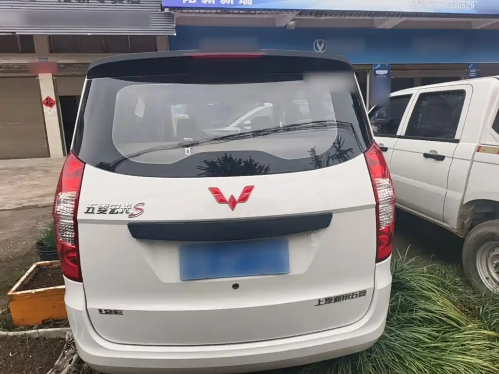 Wuling Hongguang — миниатюра 6