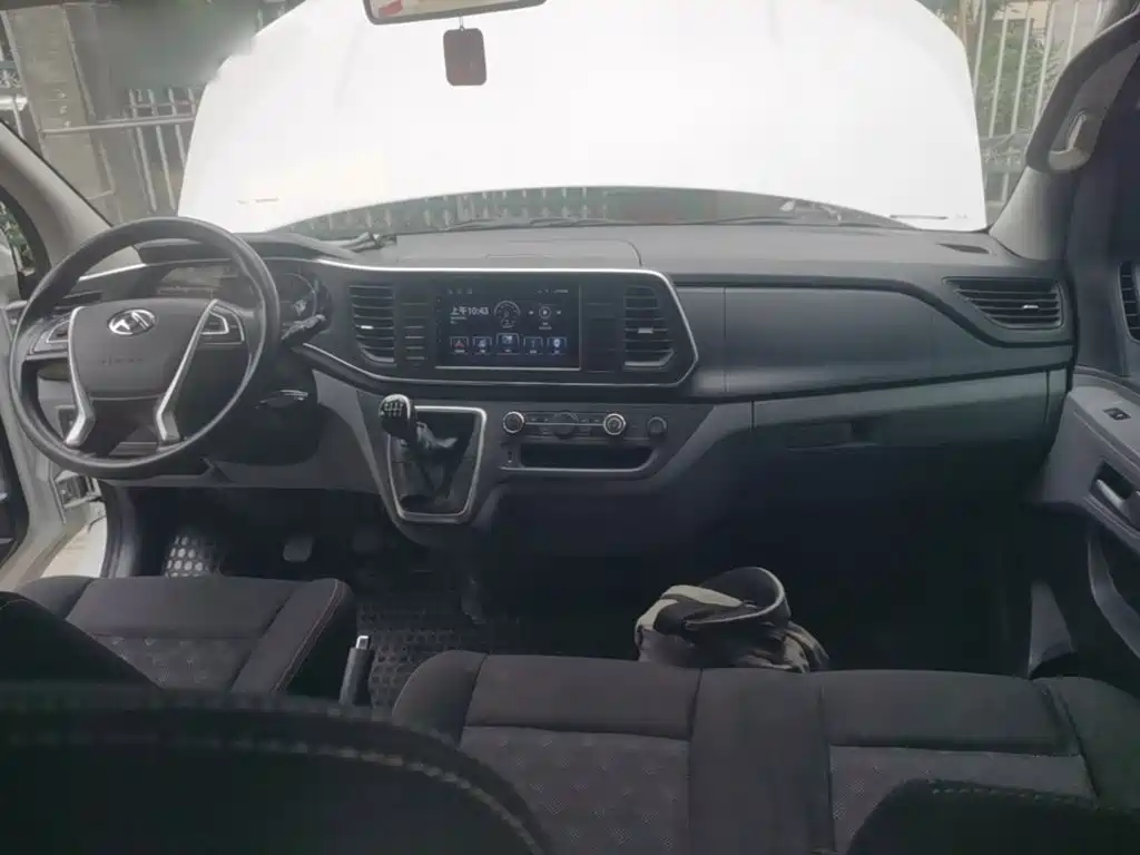 MAXUS V80 — миниатюра 10