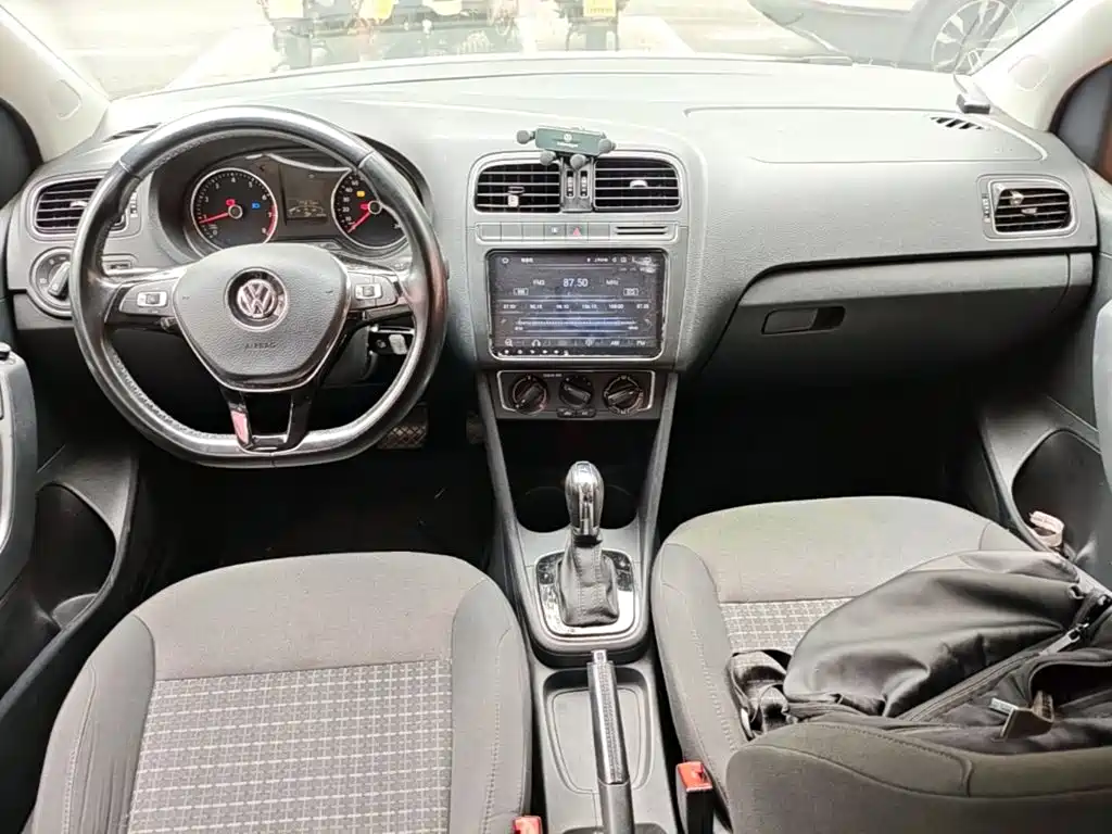 Volkswagen Polo — миниатюра 10