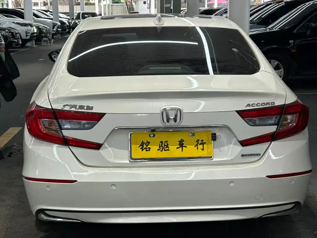 Honda Accord — миниатюра 6