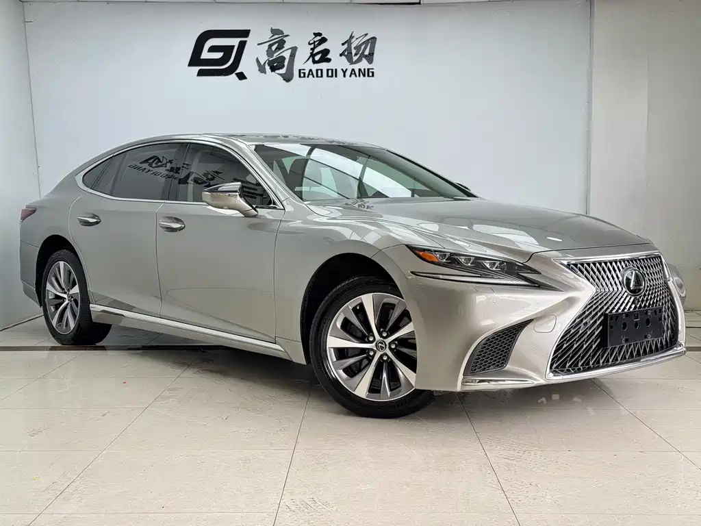 Lexus LS — миниатюра 3