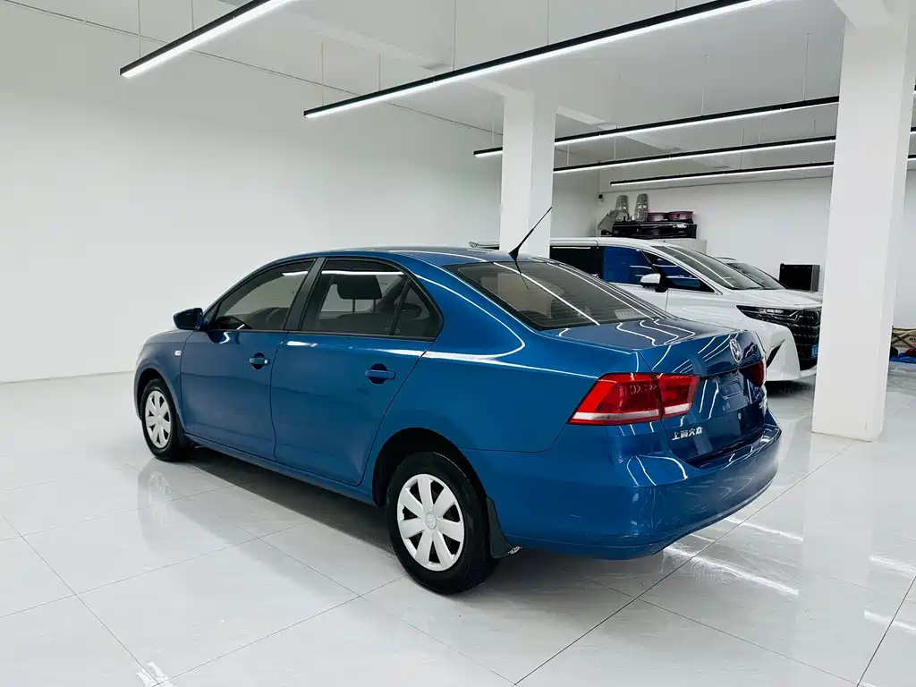Volkswagen Santana — миниатюра 7