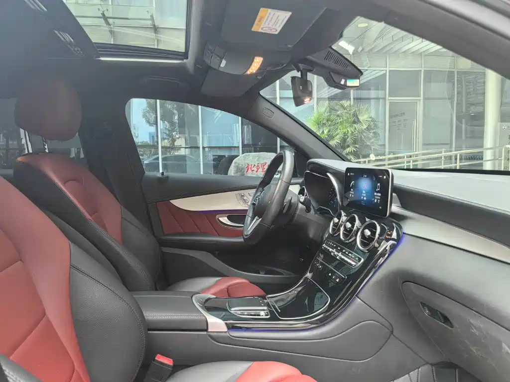 Mercedes-Benz GLC 2022 Silver/gray из Китая