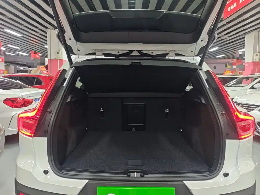 Volvo XC40 — миниатюра 19