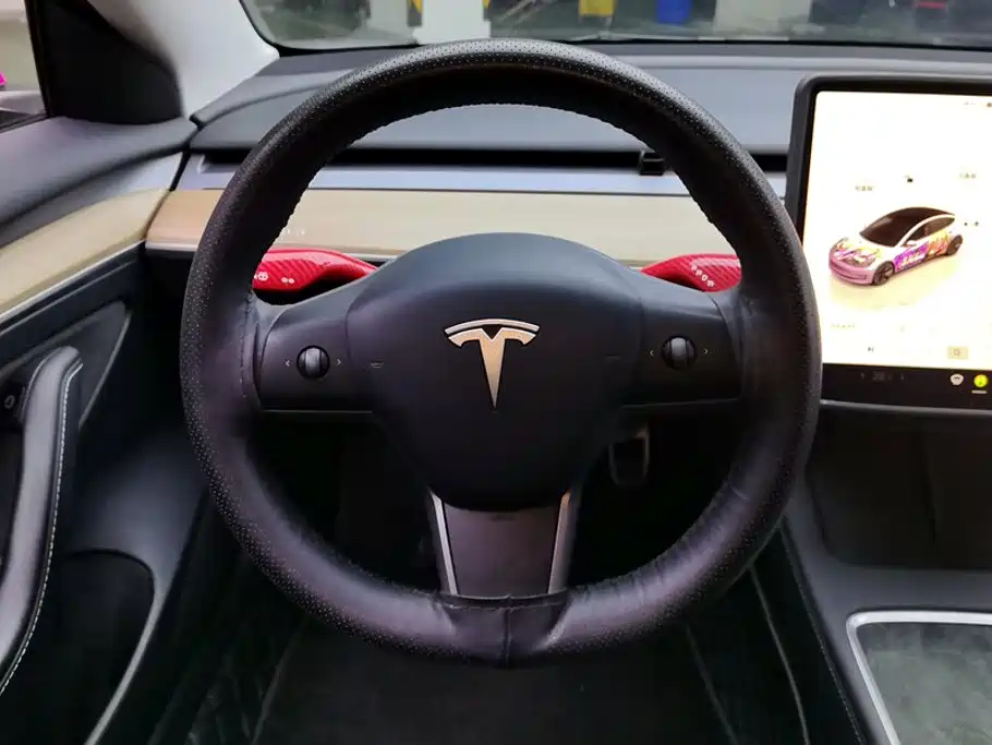 Tesla Model 3 — миниатюра 15