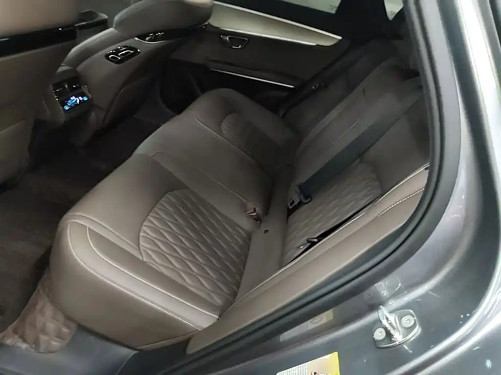 BYD Han — миниатюра 17