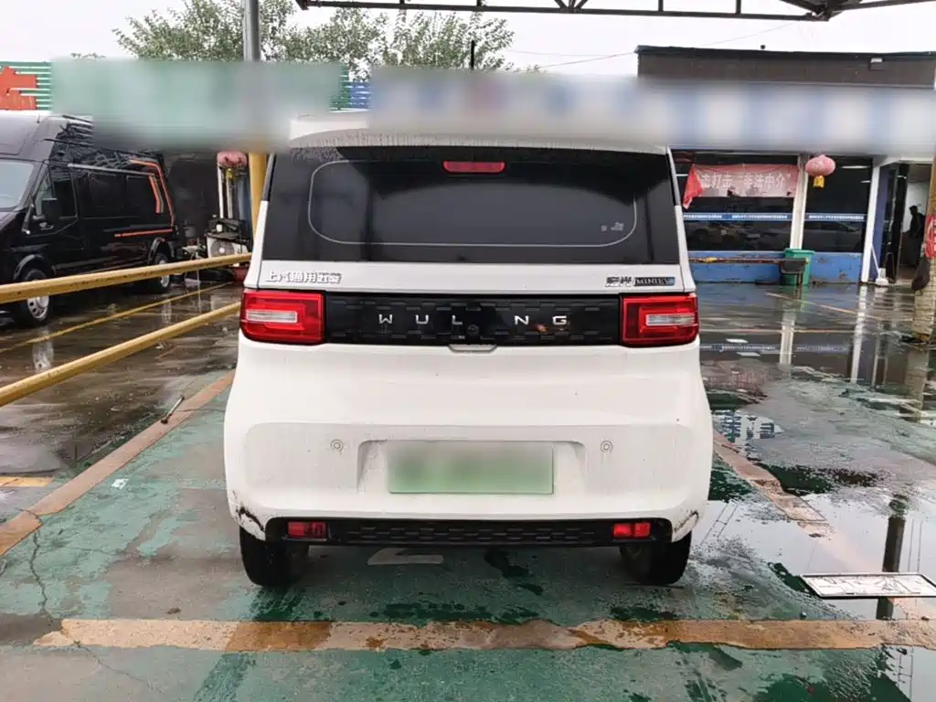 Wuling MINIEV — миниатюра 6