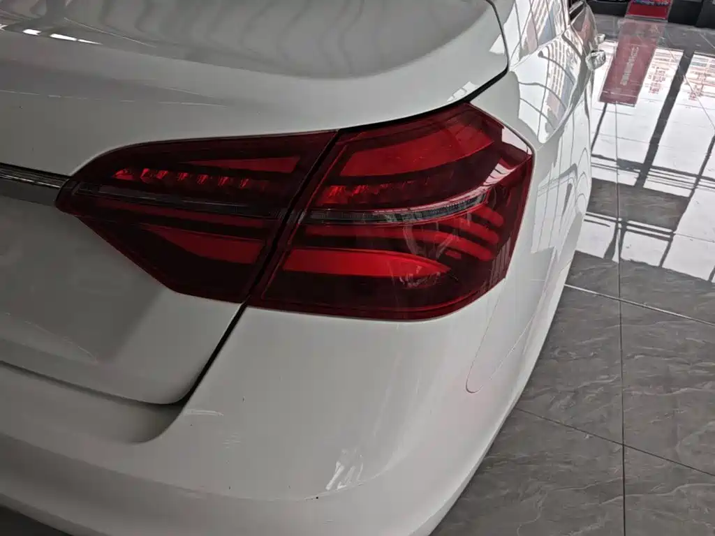 Geely Emgrand — миниатюра 8