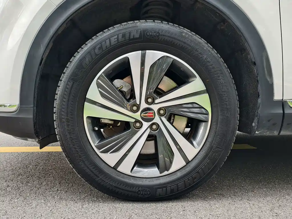 Hongqi Hongqi HS5 — миниатюра 8