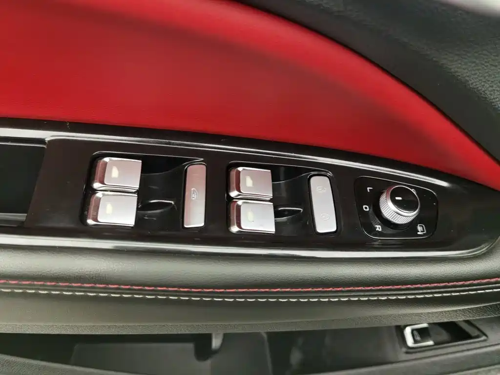 Geely Xingyue — миниатюра 9