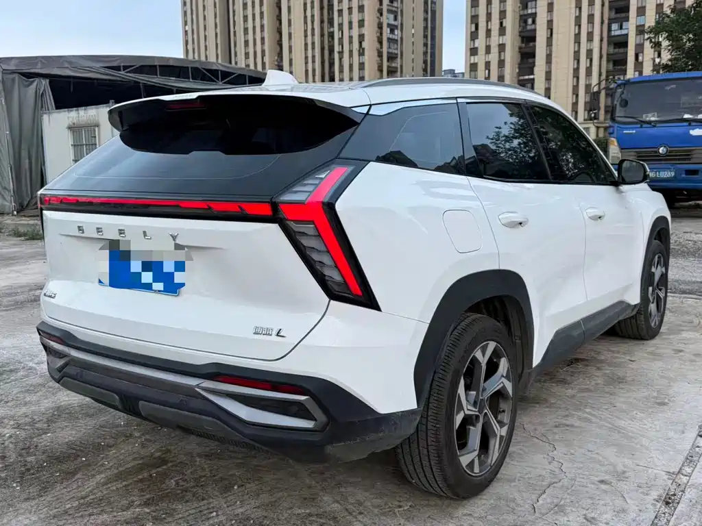 Geely Boyue L — миниатюра 17
