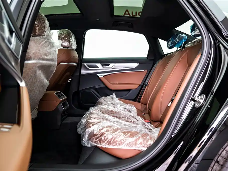 Audi A6L 2026 40 TFSI Luxury