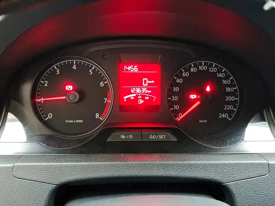 Volkswagen Santana — миниатюра 14