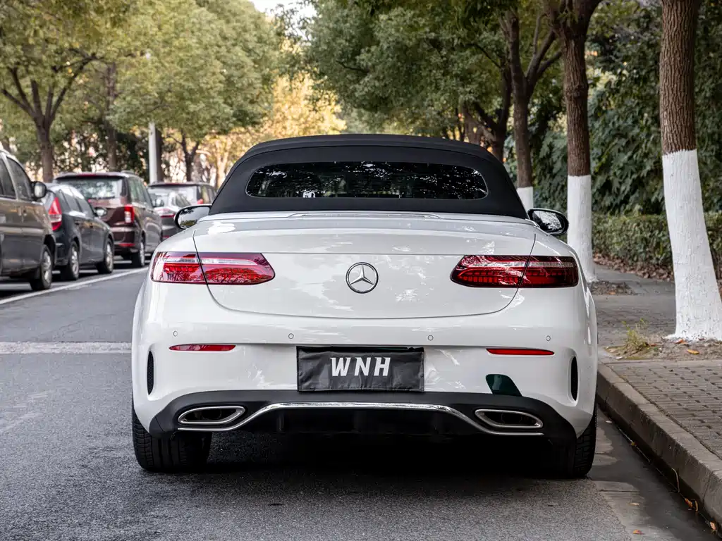 MERCEDES-BENZ E CLASS