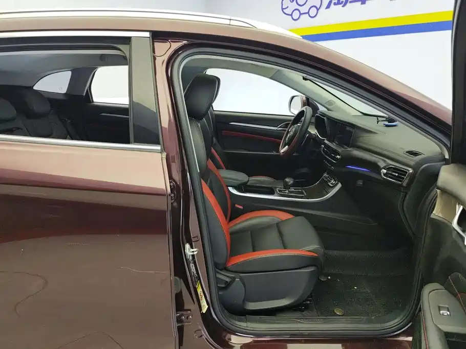 Landwind Landwind Rongyao — миниатюра 8