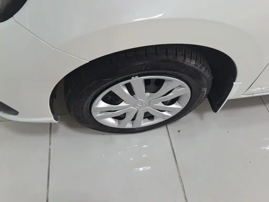Honda Fit — миниатюра 23