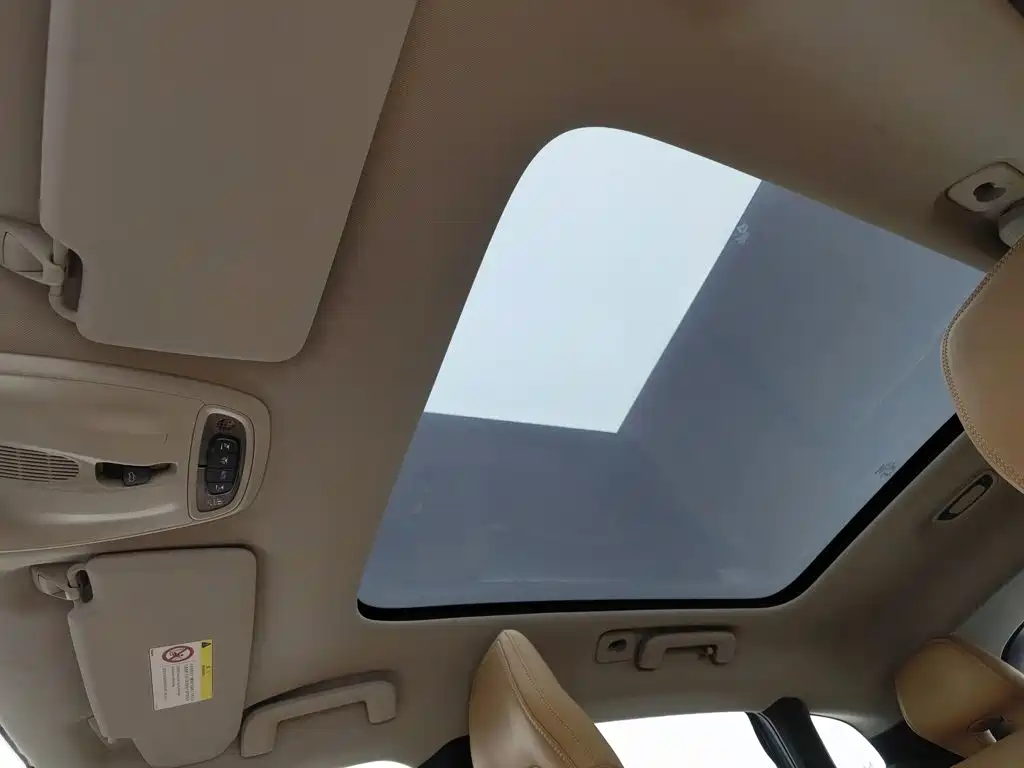 Volvo V40 — миниатюра 14