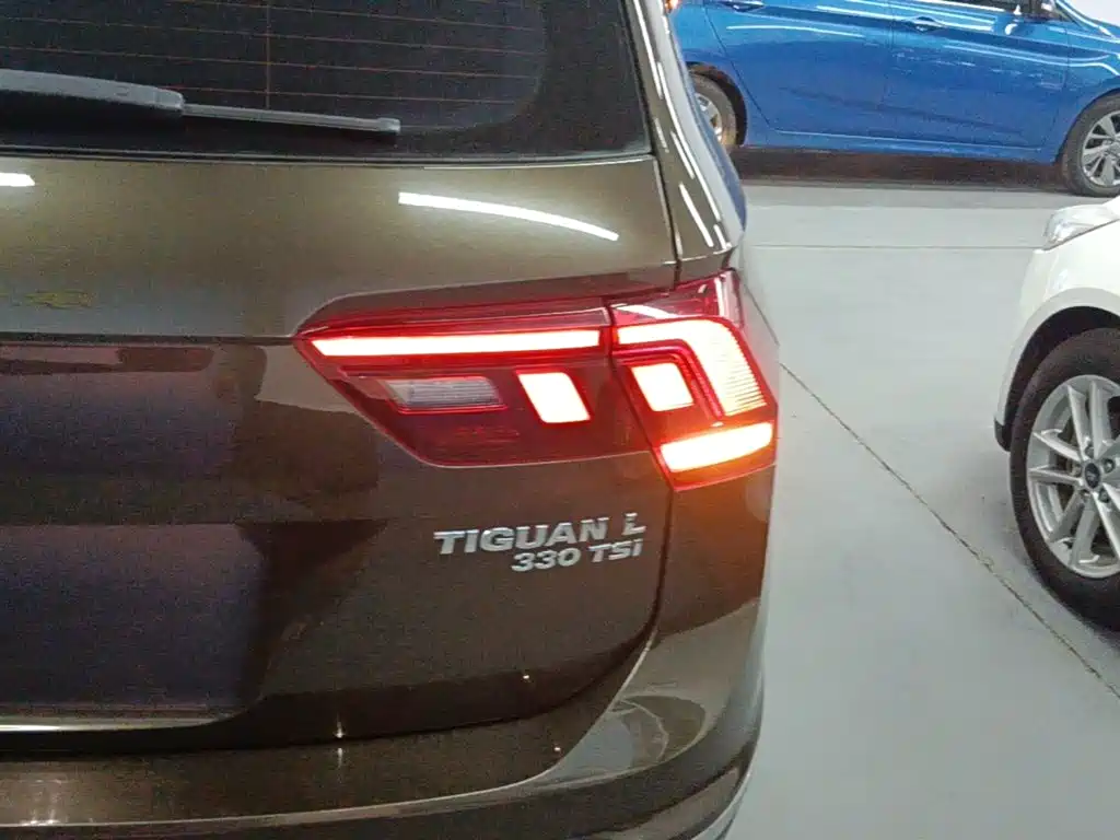 Volkswagen Tiguan L — миниатюра 8