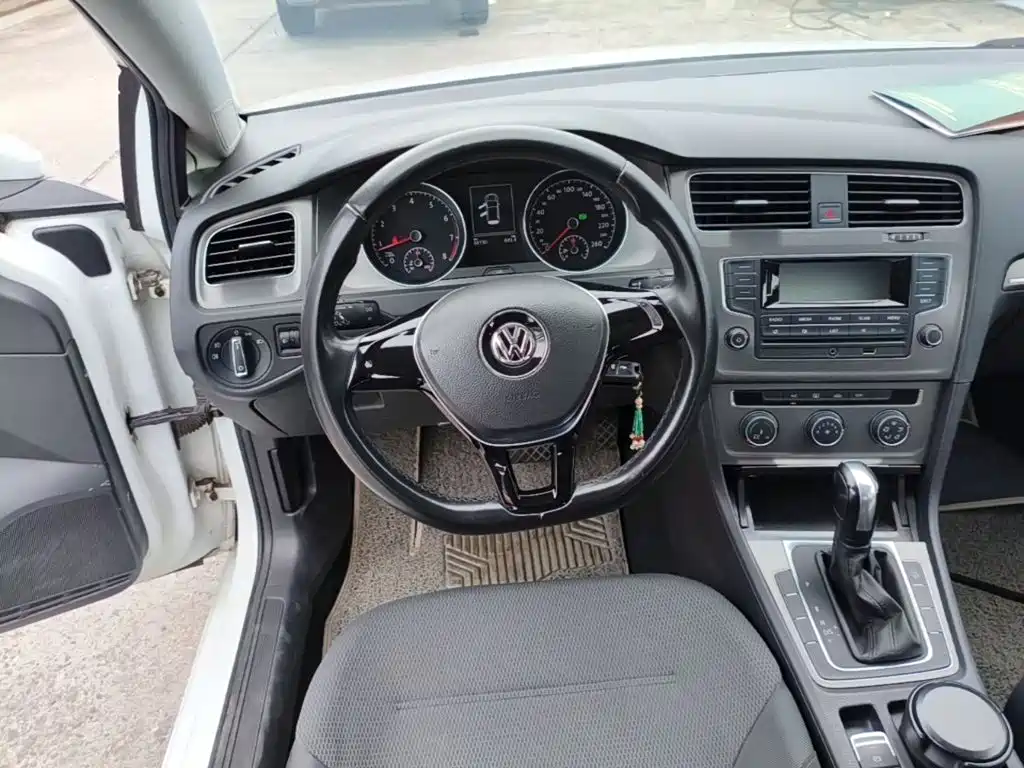 Volkswagen Golf — миниатюра 15