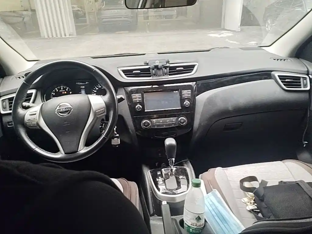 Nissan Qashqai — миниатюра 14