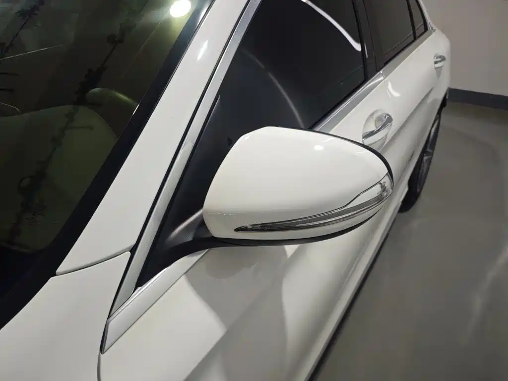 Mercedes-Benz C-Class — миниатюра 8