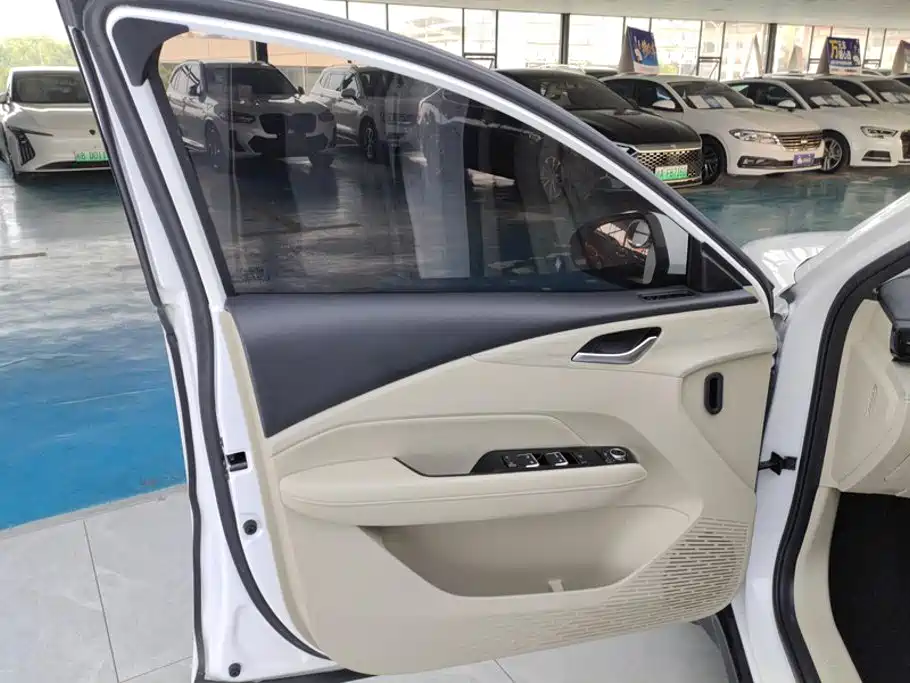 Wuling Xingguang — миниатюра 7