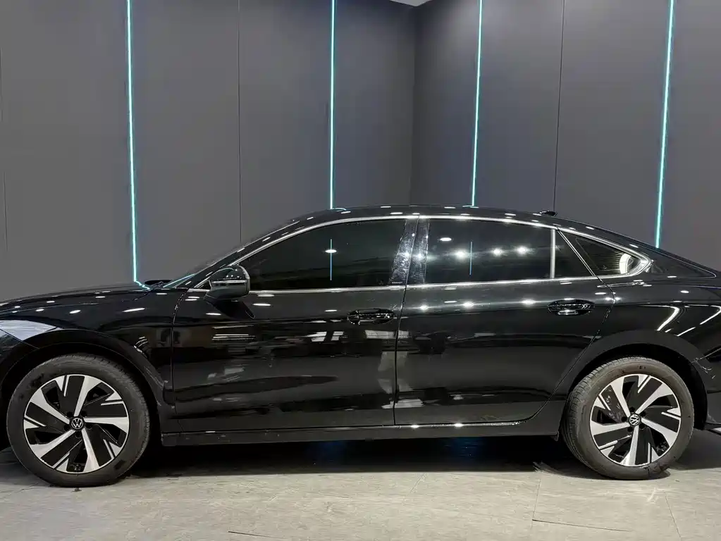 Volkswagen Magotan — миниатюра 5