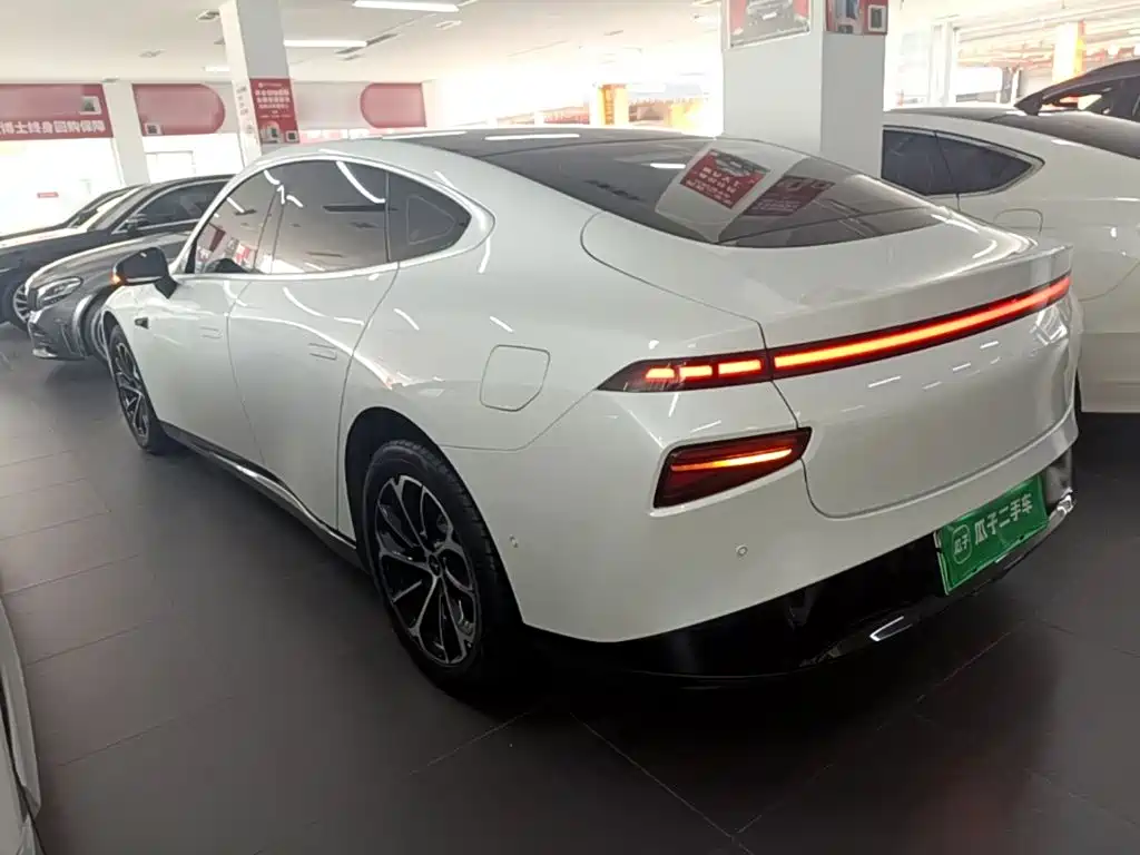 XPeng P7 — миниатюра 5