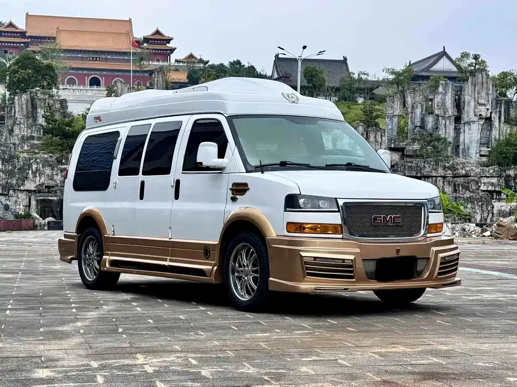 GMC Savana — миниатюра 2