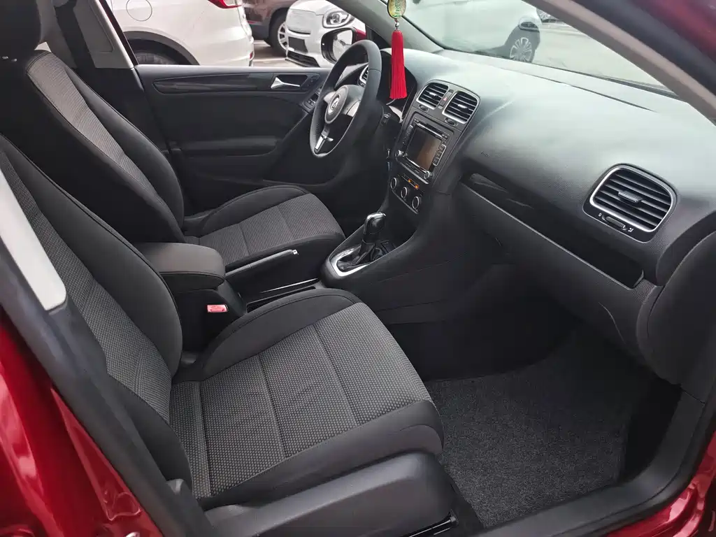 Volkswagen Golf — миниатюра 5