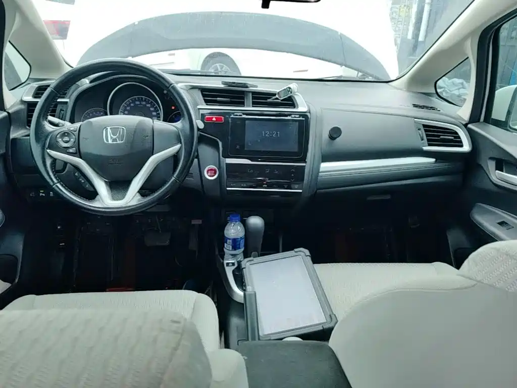 Honda Fit — миниатюра 10