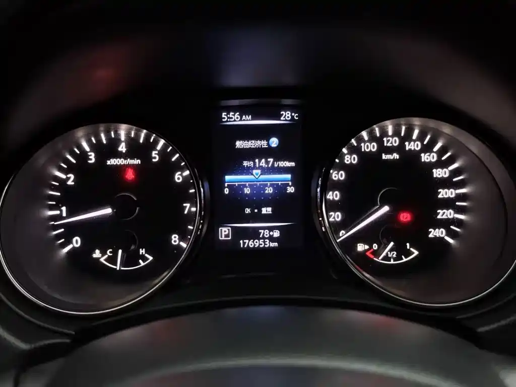 Nissan X-Trail — миниатюра 25