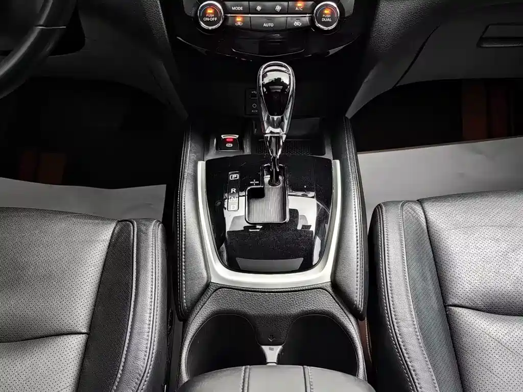 Nissan X-Trail — миниатюра 18