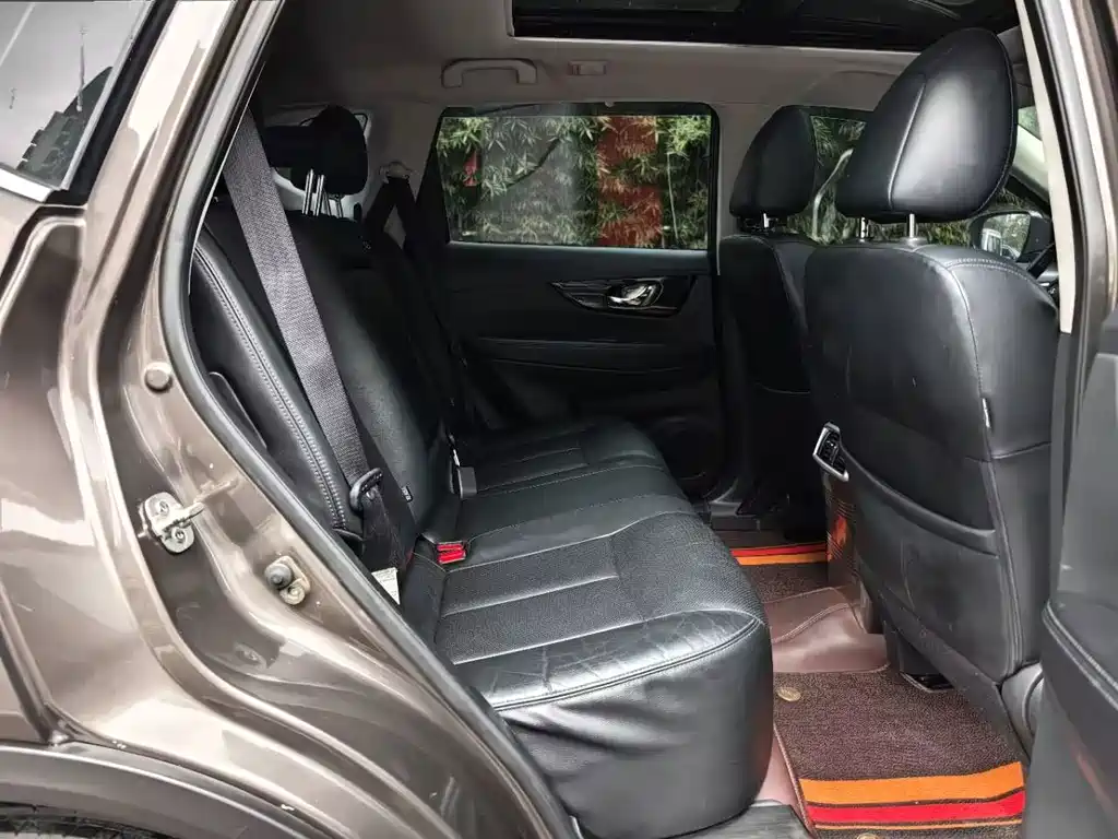 Nissan X-Trail — миниатюра 12