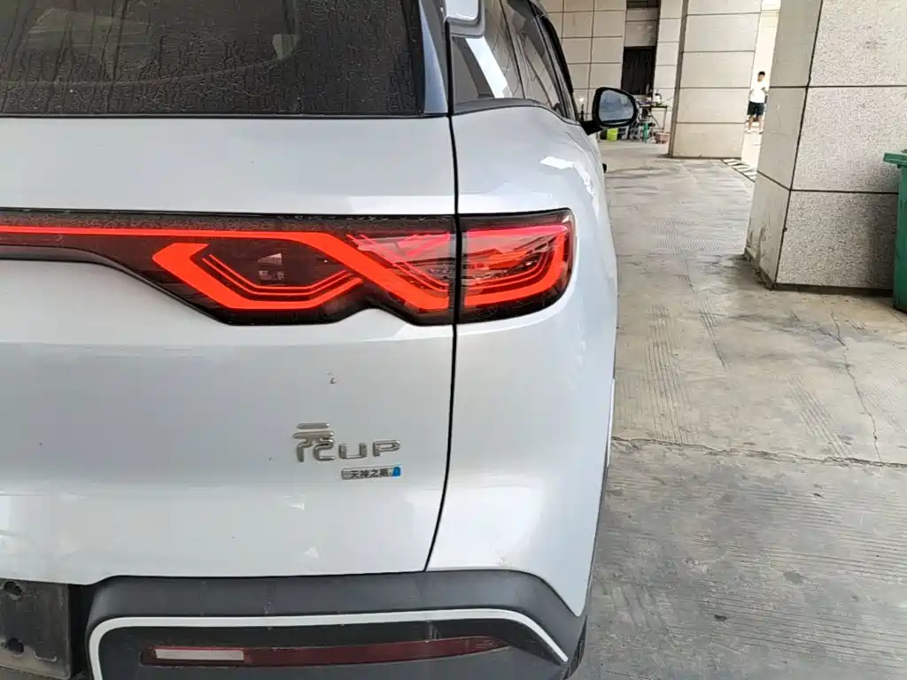BYD Yuan UP — миниатюра 8
