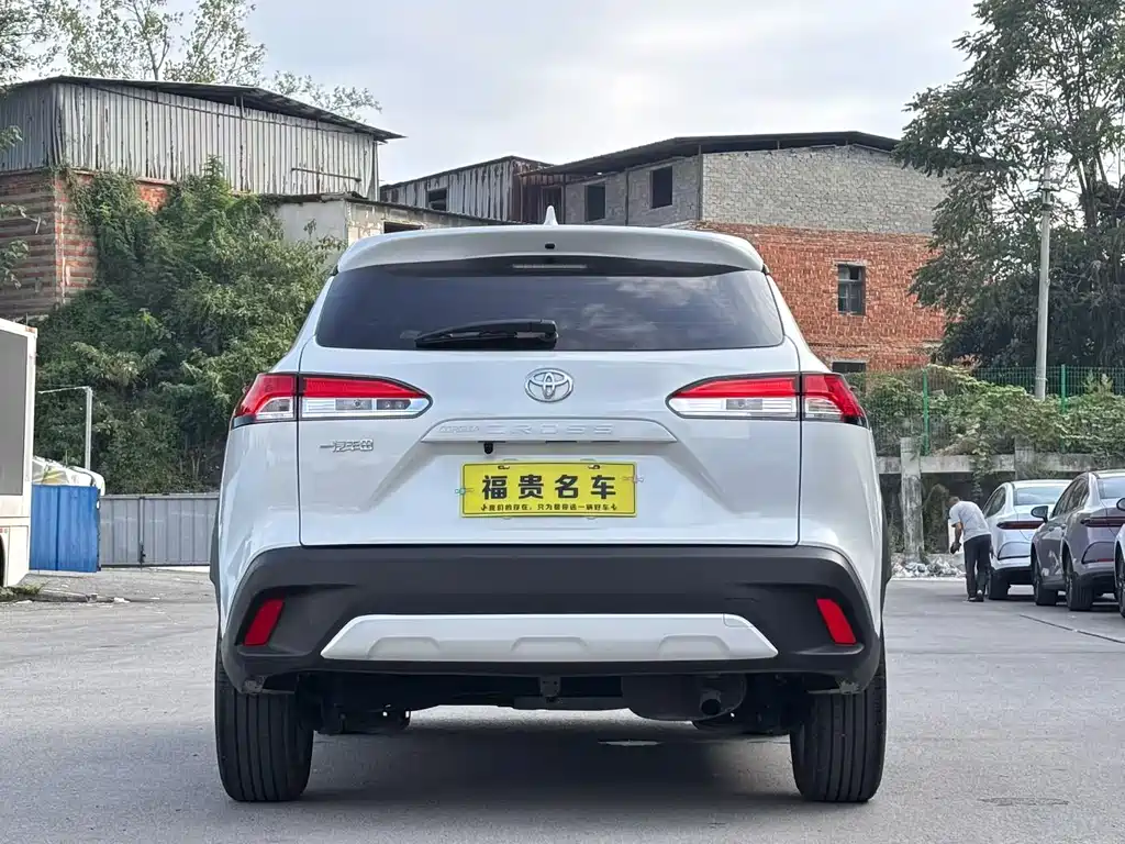 Toyota Corolla Cross — миниатюра 8