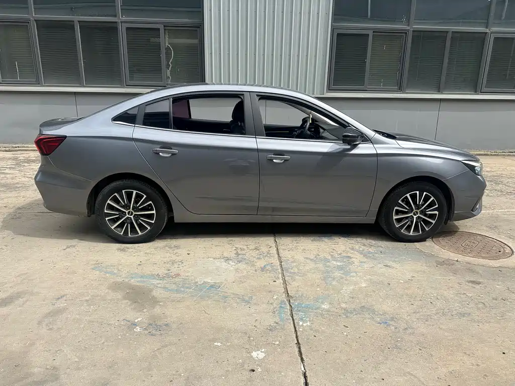 Roewe i5 — миниатюра 4