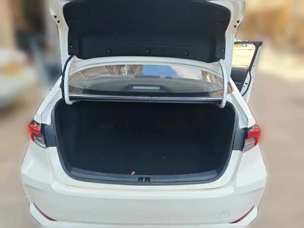 Toyota Corolla — миниатюра 10