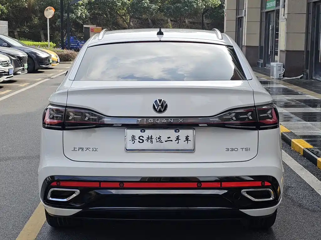 VOLKSWAGEN TIGUAN X