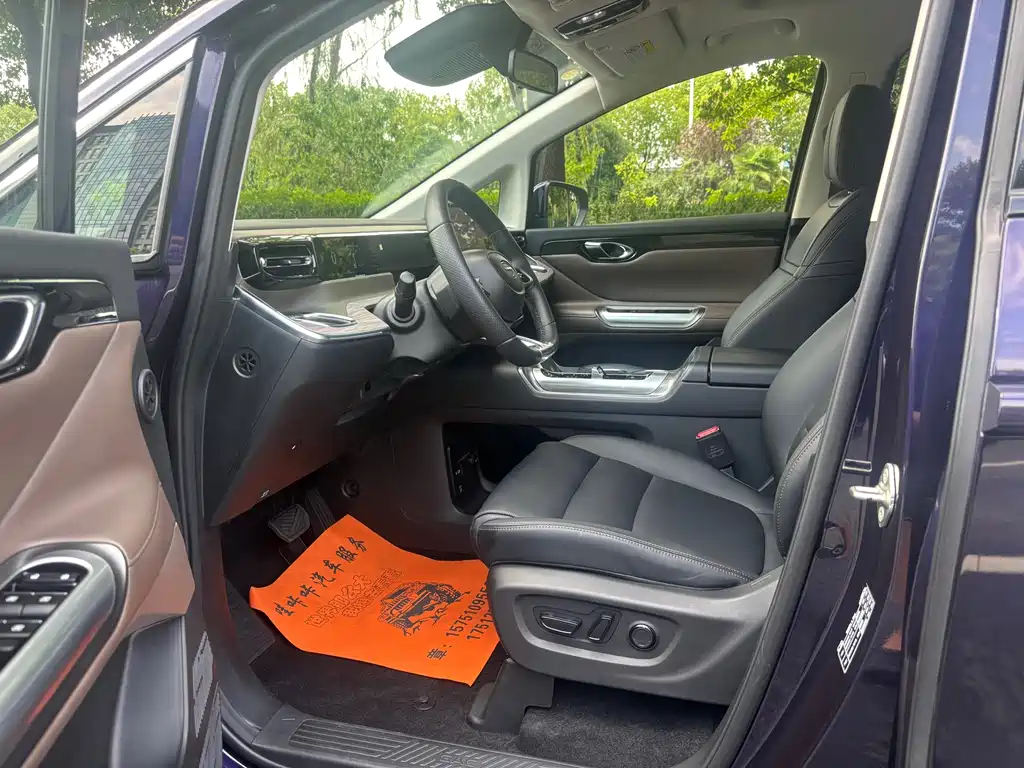 GAC Motor 传祺E8 PHEV — миниатюра 8