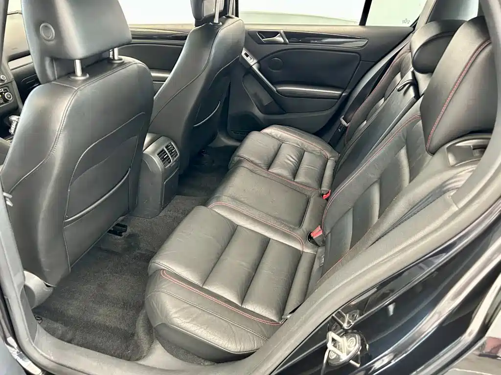Volkswagen Golf GTI — миниатюра 7