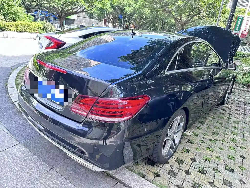 Mercedes-Benz E-Class (Import) — миниатюра 4