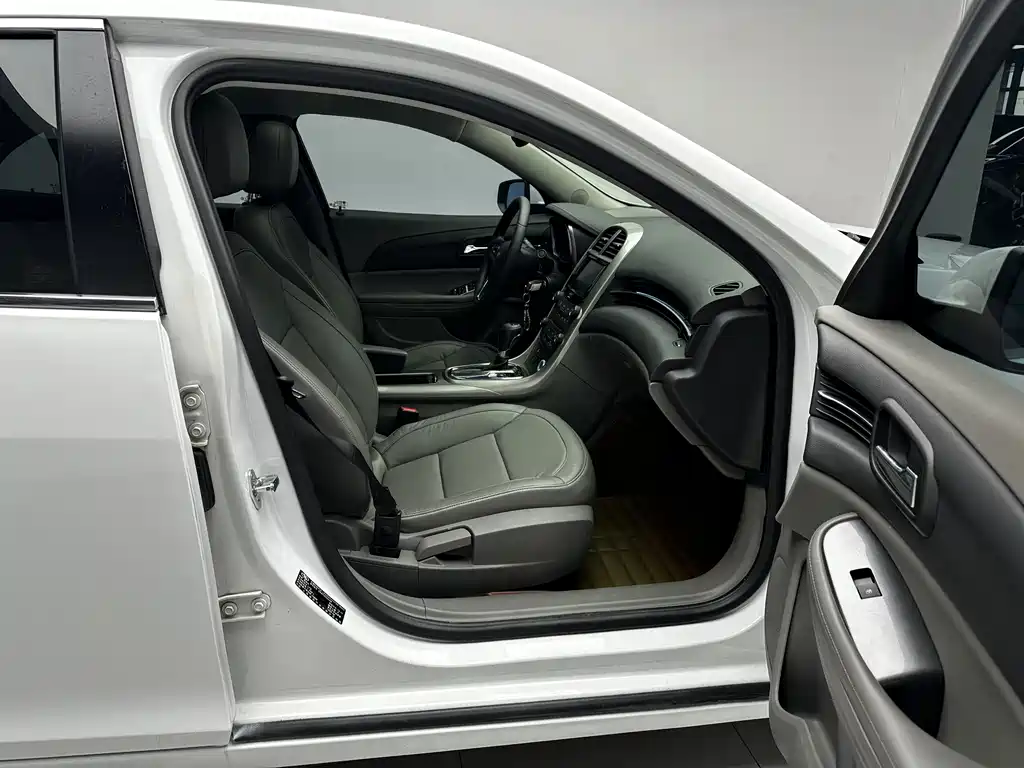 Chevrolet Malibu — миниатюра 9