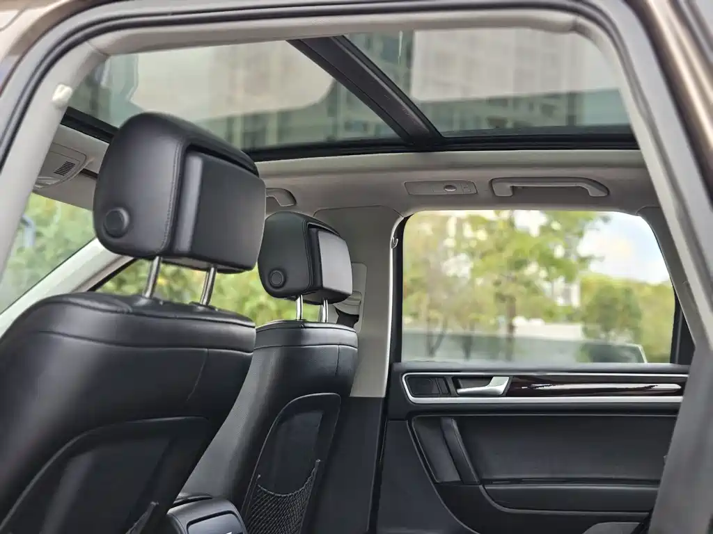 Volkswagen Touareg — миниатюра 14