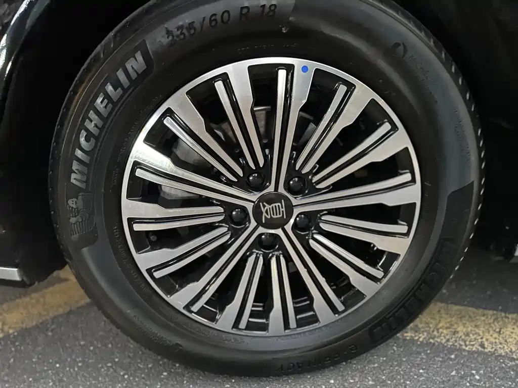 BYD Xia — миниатюра 17