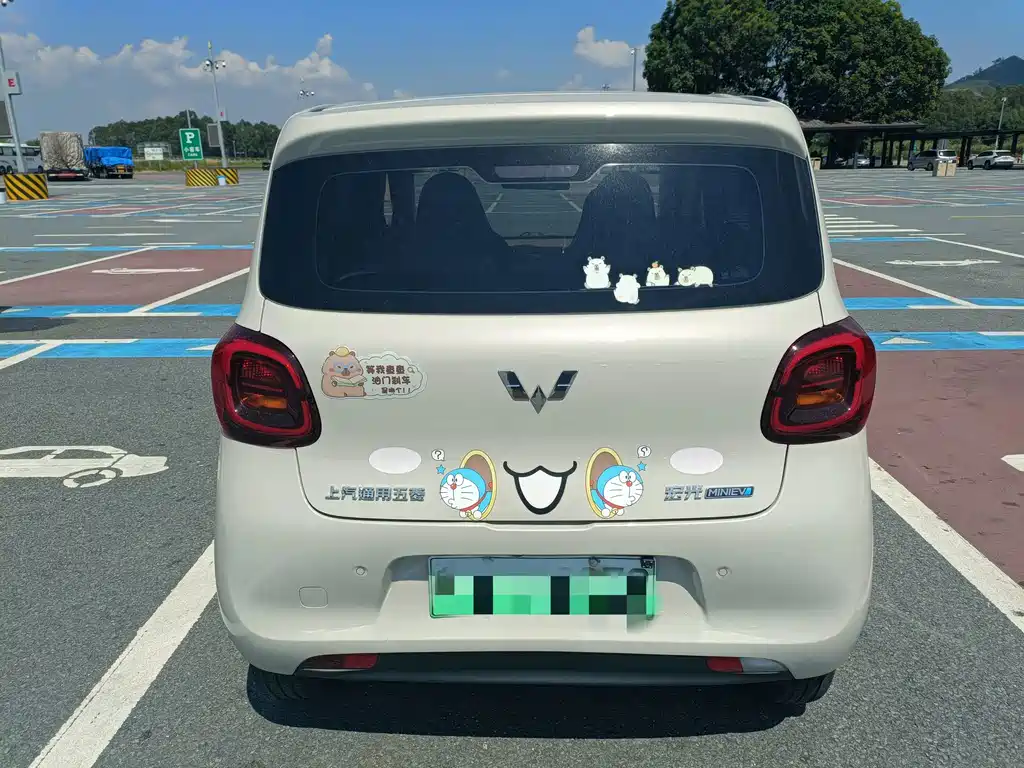 Wuling MINIEV — миниатюра 11