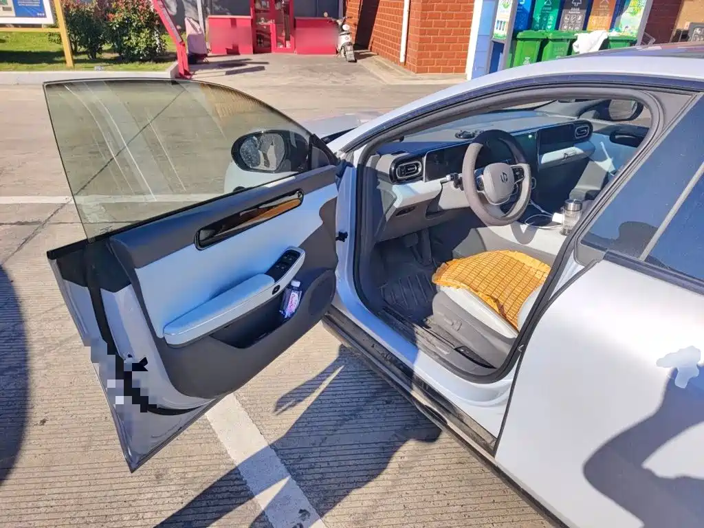 Leapmotor Leapmotor C01 — миниатюра 12