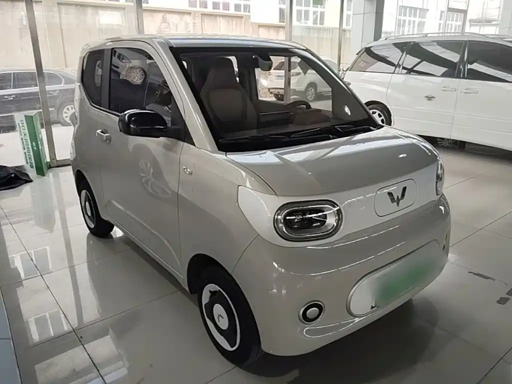 Wuling MINIEV — миниатюра 4